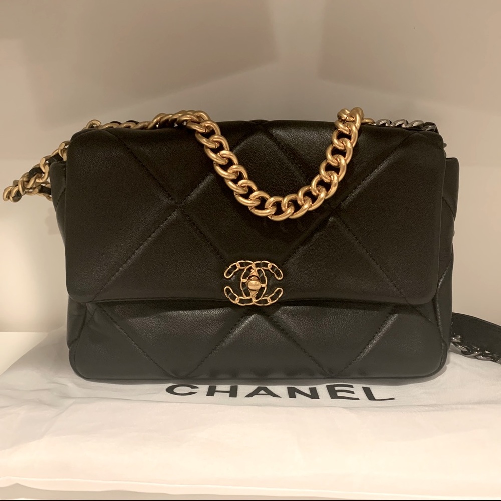 Re-posh quilted designer bag